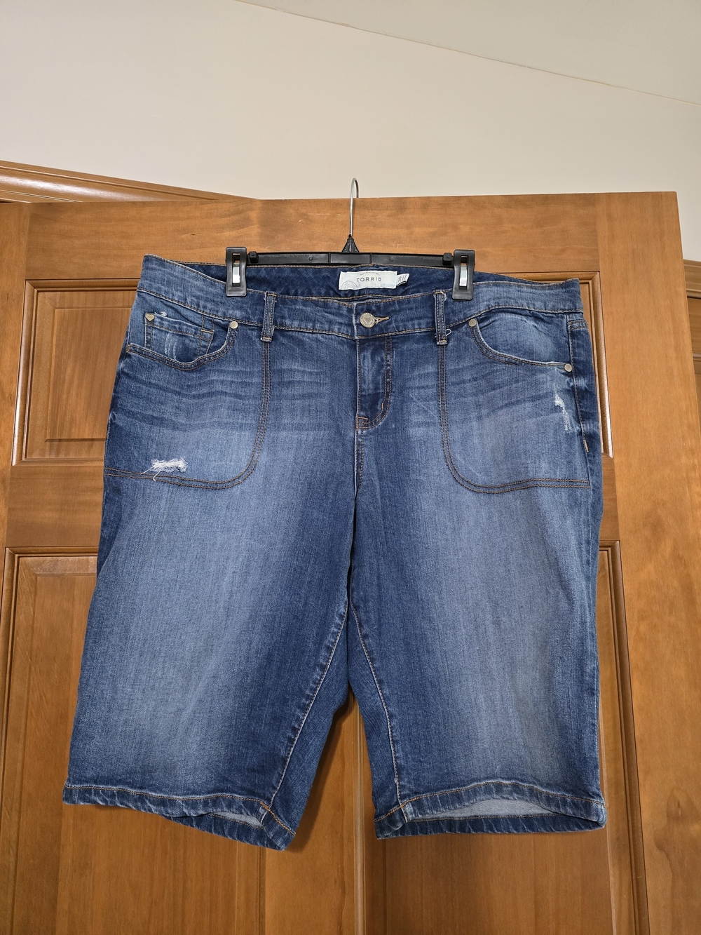 NWOT- Torrid Mid Blue Distressed Denim Bermuda Shorts 20W